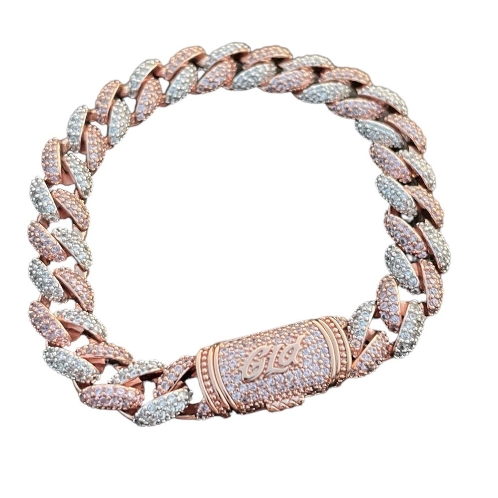 NWOT Two-Toned iced Cuban bracelet 8.5mm 7” - Picture 4 of 6